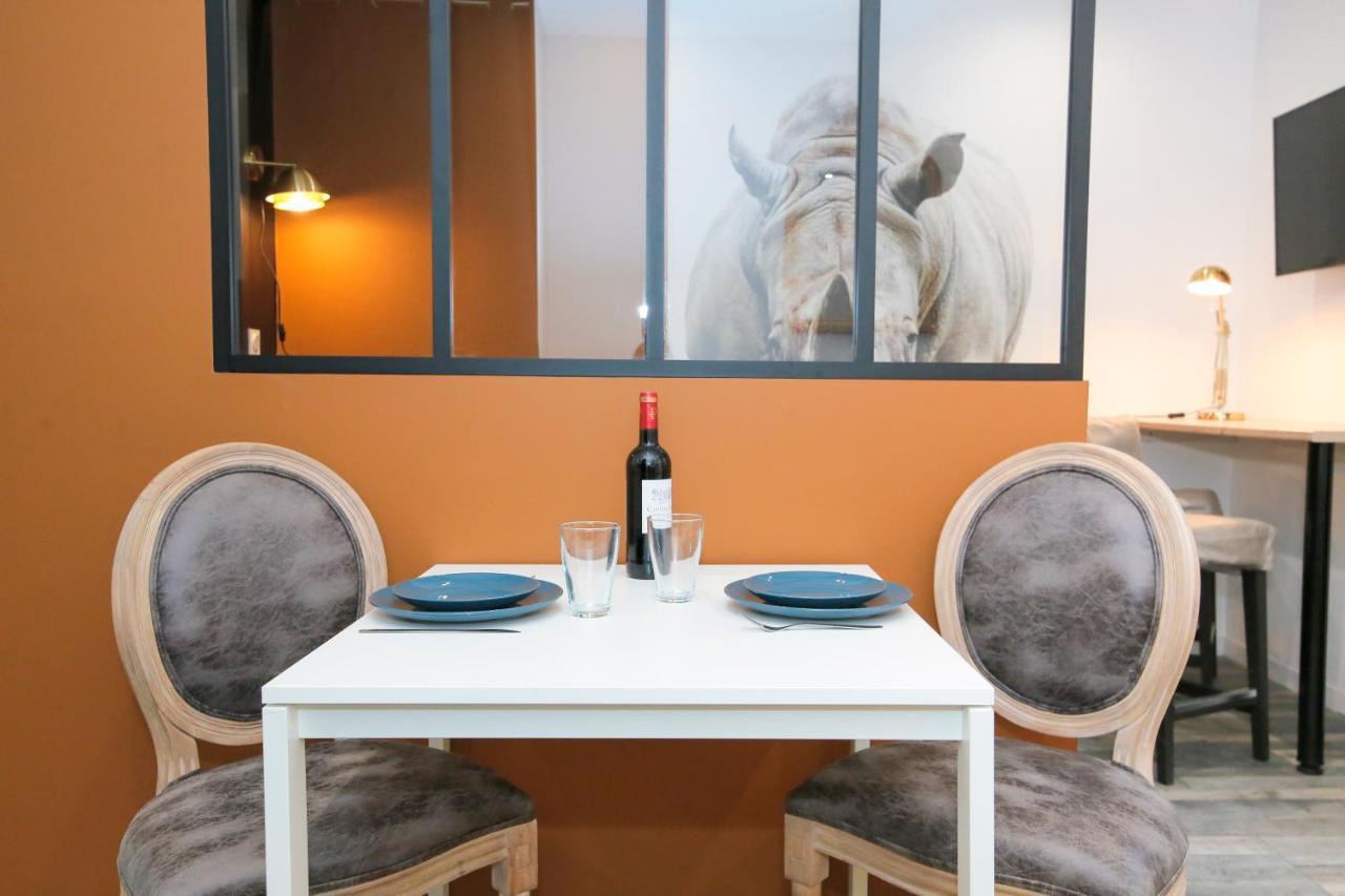 Le Rhinoceros, T1 Hypercentre Chic Et Cosy, Wifi Par Sovalfi Apartman Saint-Etienne  Kültér fotó