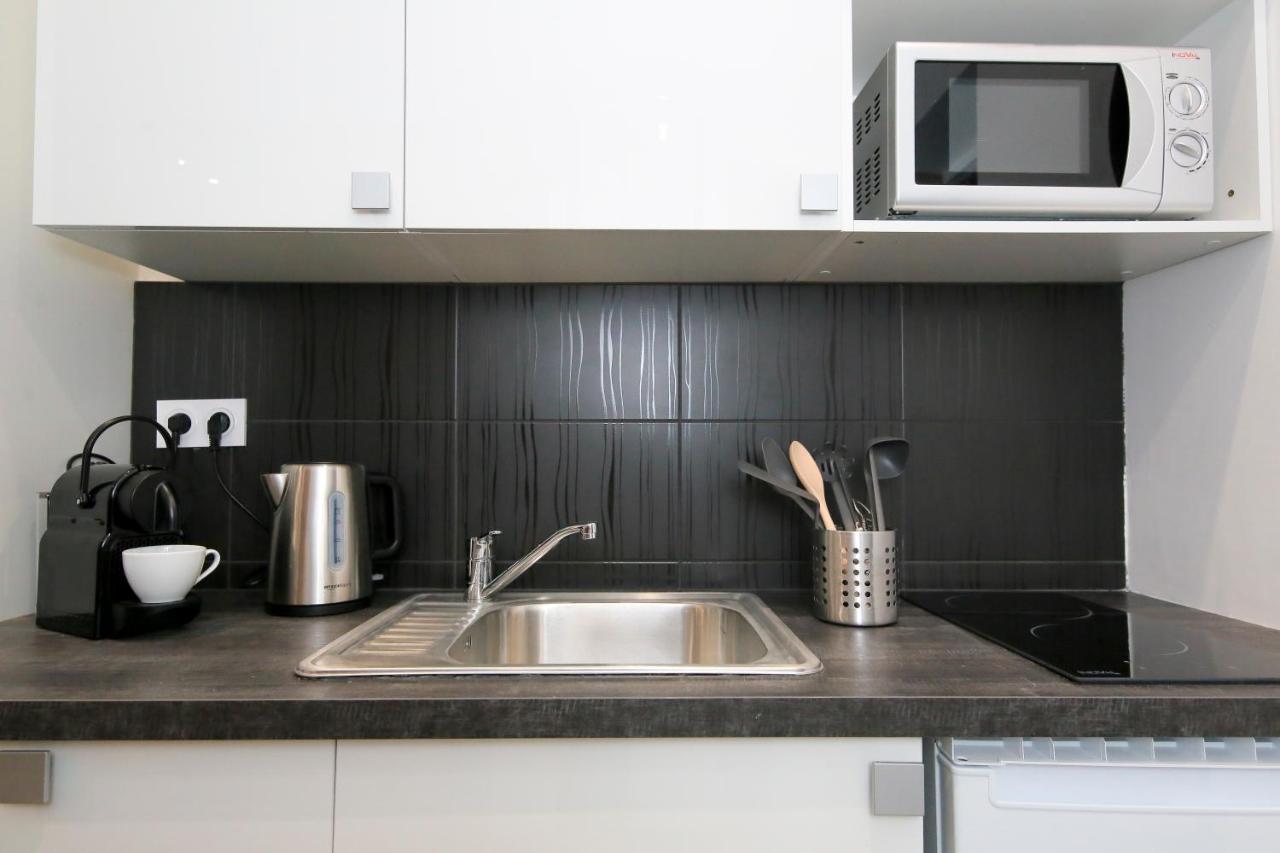 Le Rhinoceros, T1 Hypercentre Chic Et Cosy, Wifi Par Sovalfi Apartman Saint-Etienne  Kültér fotó