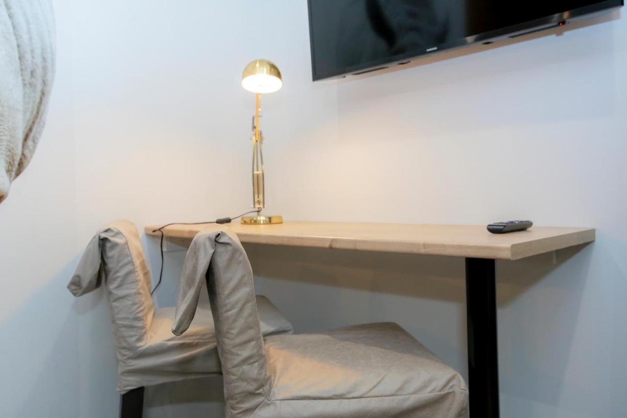 Le Rhinoceros, T1 Hypercentre Chic Et Cosy, Wifi Par Sovalfi Apartman Saint-Etienne  Kültér fotó